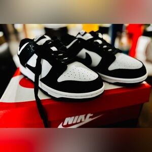 Brand New Unisex Nike Dunk low Retro Sneakers